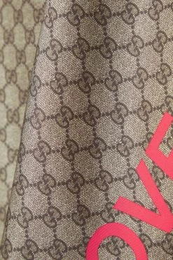 GUCCI Tuch Aus Bedrucktem Seiden-Twill ,Beige -Gucci Verkäufe w920 q60 1589