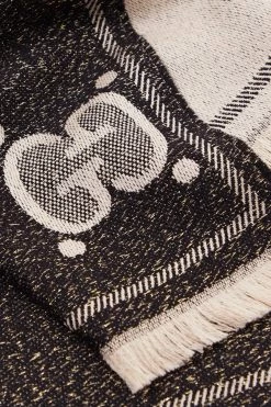 GUCCI Schal Aus Metallic-Jacquard-Strick Aus Einer Wollmischung Mit Fransen ,Schwarz 5 GUCCI Schal Aus Metallic-Jacquard-Strick Aus Einer Wollmischung Mit Fransen ,Schwarz -Gucci Verkäufe w920 q60 1975
