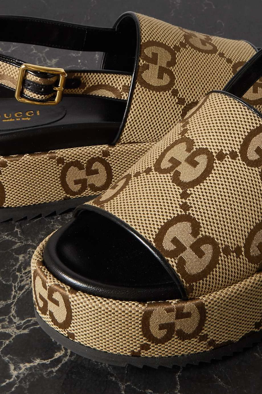 GUCCI Angelina Slingback-Sandalen Aus Canvas Mit Logomuster Und Plateau ,Beige 4 GUCCI Angelina Slingback-Sandalen Aus Canvas Mit Logomuster Und Plateau ,Beige – Bild 4