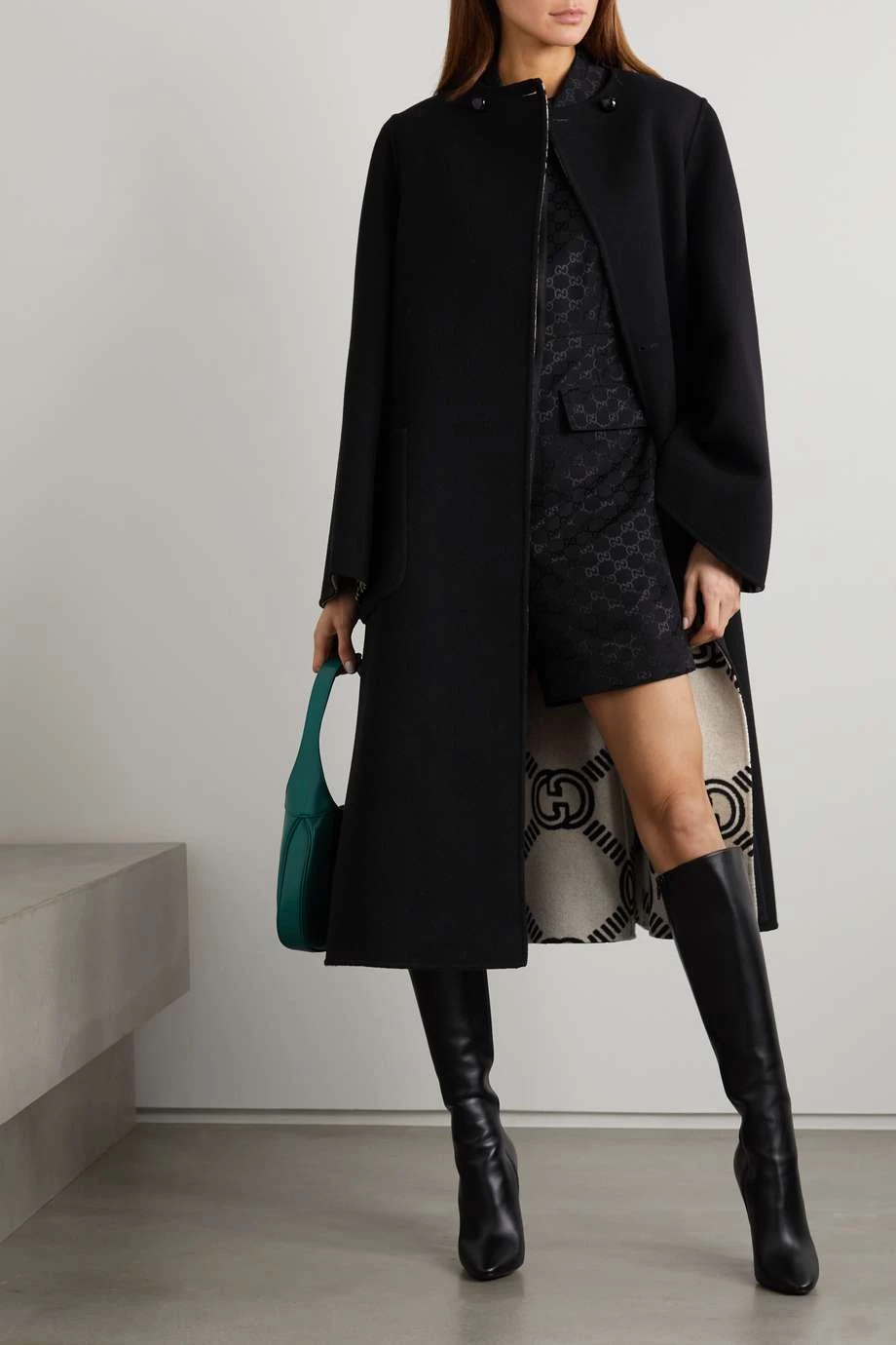 GUCCI Wendbarer Mantel Aus Einer Woll-Seidenmischung ,Schwarz 2 GUCCI Wendbarer Mantel Aus Einer Woll-Seidenmischung ,Schwarz – Bild 2