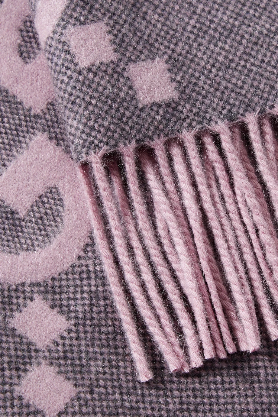 GUCCI Schal Aus Kaschmir-Jacquard Mit Fransen ,Flieder 3 GUCCI Schal Aus Kaschmir-Jacquard Mit Fransen ,Flieder – Bild 3