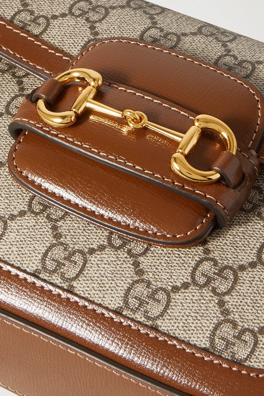 GUCCI Horsebit 1955 Mini Schultertasche Aus Beschichtetem Canvas Mit Print Und Lederbesätzen ,Braun 4 GUCCI Horsebit 1955 Mini Schultertasche Aus Beschichtetem Canvas Mit Print Und Lederbesätzen ,Braun – Bild 4