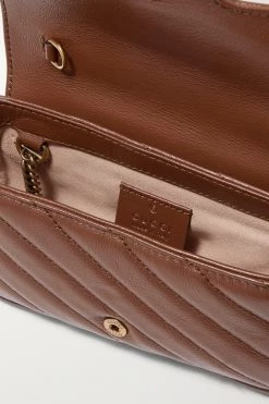 GUCCI GG Marmont Super Mini Schultertasche Aus Gestepptem Leder ,Braun -Gucci Verkäufe w920 q60 3085