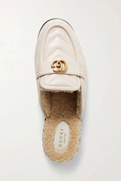 GUCCI Marmont Slippers Aus Gestepptem Leder Mit Shearling-Futter ,Wollweiß