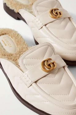 GUCCI Marmont Slippers Aus Gestepptem Leder Mit Shearling-Futter ,Wollweiß 8 GUCCI Marmont Slippers Aus Gestepptem Leder Mit Shearling-Futter ,Wollweiß -Gucci Verkäufe w920 q60 747
