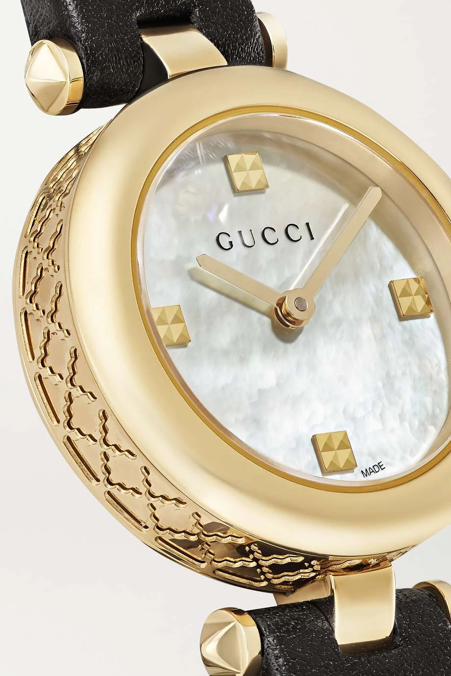 GUCCI Diamantissimas 27 Mm Uhr Mit Goldfarbener PVD-Beschichtung, Perlmutt Und Lederarmband 5 GUCCI Diamantissimas 27 Mm Uhr Mit Goldfarbener PVD-Beschichtung, Perlmutt Und Lederarmband – Bild 5