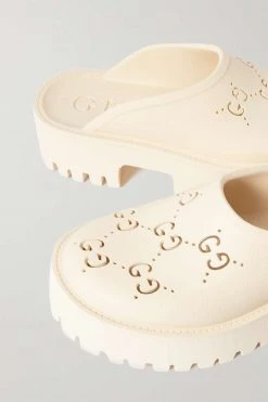GUCCI Elea Mules Aus Perforiertem Gummi Mit Plateau ,Creme 7 GUCCI Elea Mules Aus Perforiertem Gummi Mit Plateau ,Creme -Gucci Verkäufe w920 q60 967